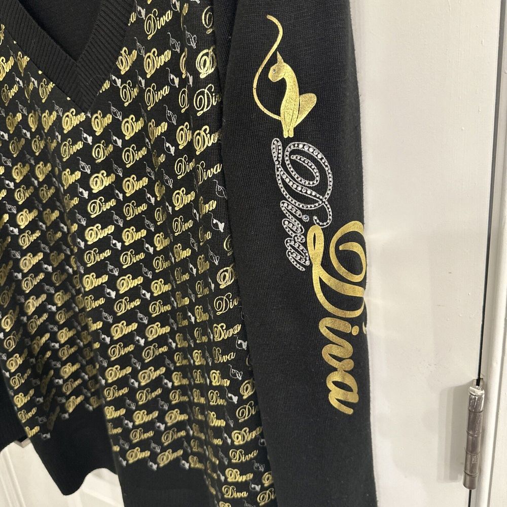 Baby Phat Women Size 2X Diva Spellout V-Neck Embellished Sweater Black Gold Y2K - Picture 4 of 10